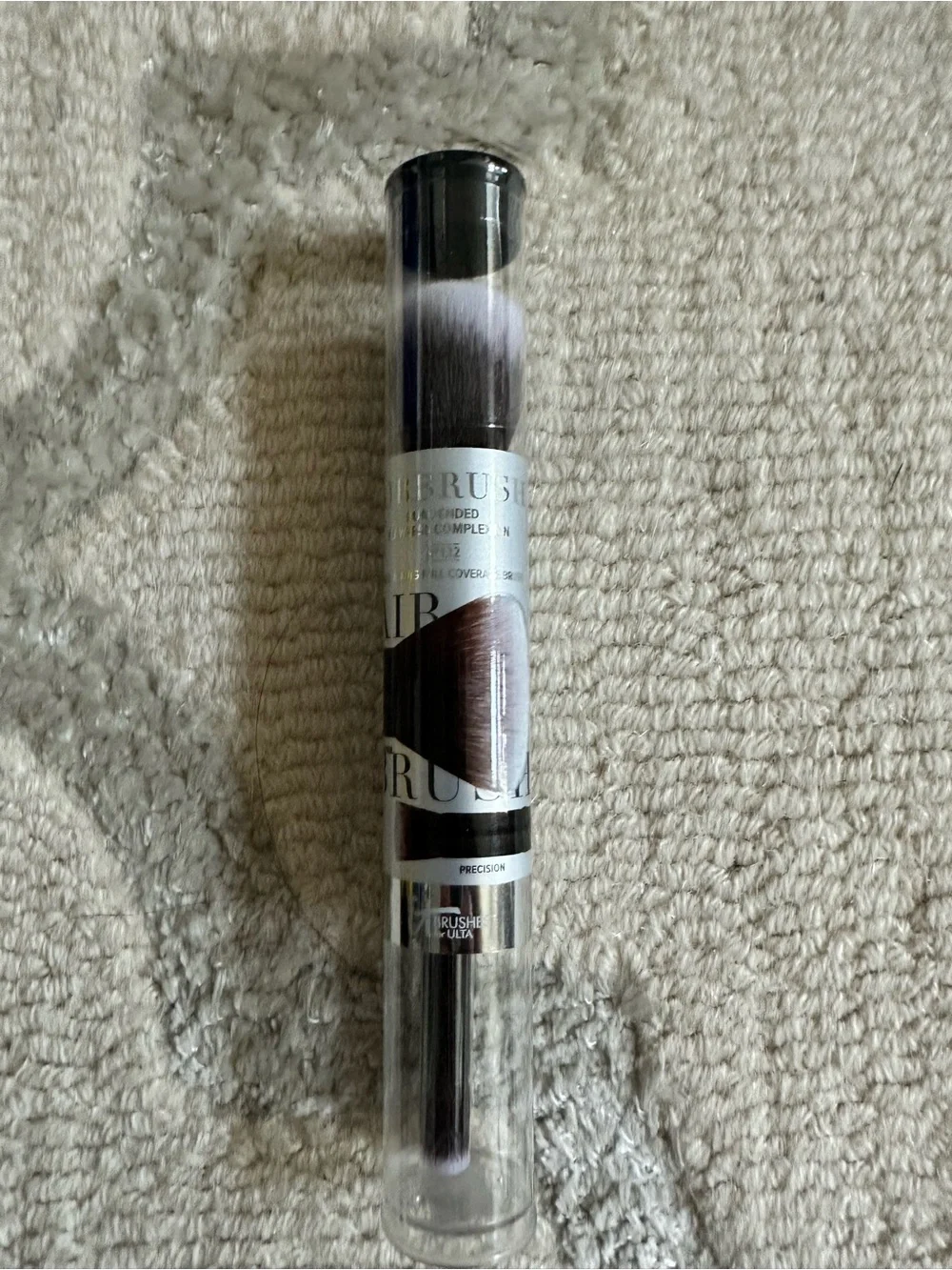 IT Cosmetics Airbrush Dual Ended Concealer and Foundation Brush #132 NWT
